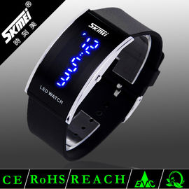 3 τα ATM ποτίζουν ψηφιακό Wristwatch των ανθεκτικών για άνδρες και για γυναίκες ζωηρόχρωμων PU οδηγήσεων ζωνών για τα άτομα